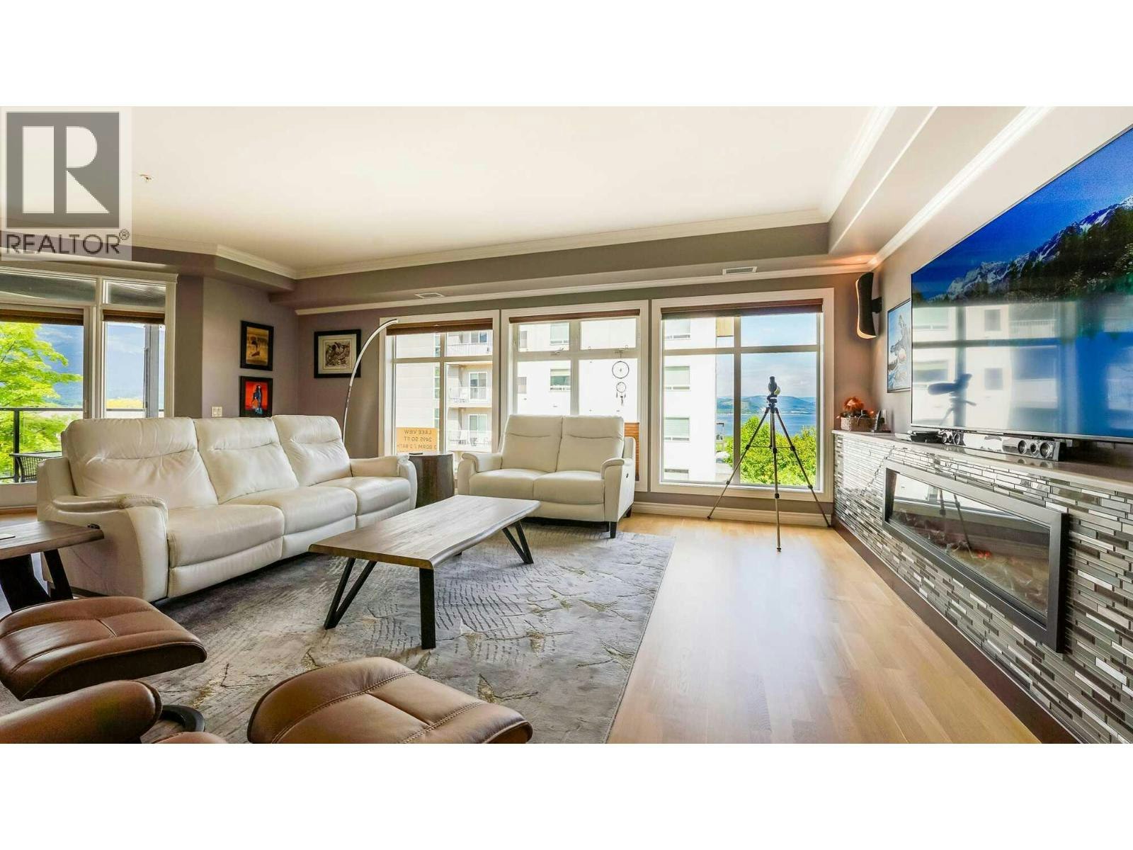 302-160 Harbourfront Drive, Salmon Arm, BC, V1E 3M3