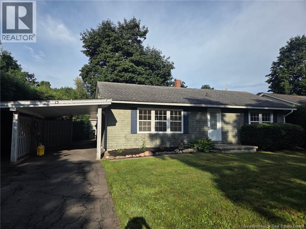 15 Sherwood Court, Fredericton, NB, E3B 2P5
