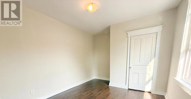 2-288 Hunter Street W, Hamilton, ON, L8P 1S3 - 6