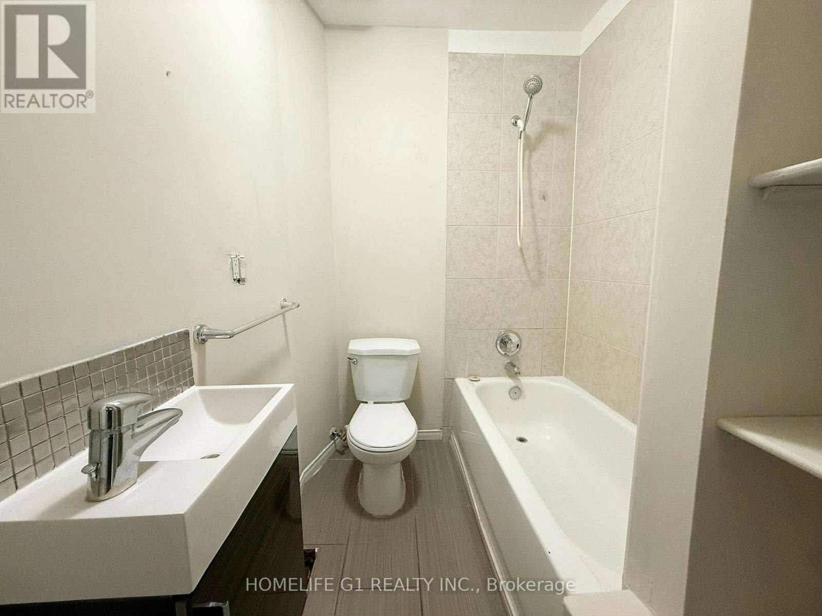 2-288 Hunter Street W, Hamilton, ON, L8P 1S3 - 11