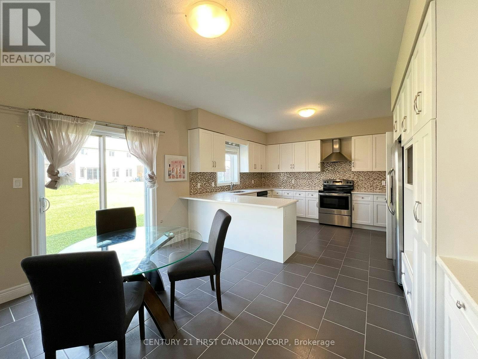 75 Bradwell Chase, London, ON, N6G 0P3 - 9