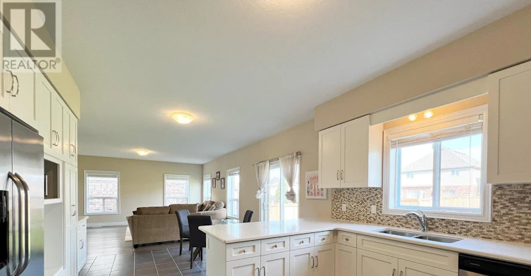 75 Bradwell Chase, London, ON, N6G 0P3 - 6