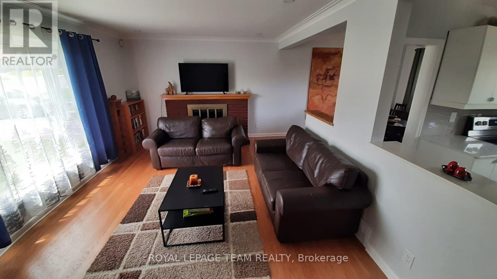 UPSTRS-1015 Pinecrest Road, Ottawa, ON, K2B 6B6 - 8