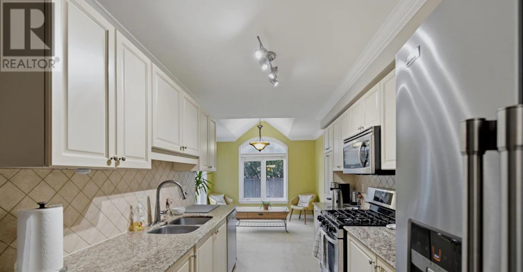 216 Horseshoe Crescent, Ottawa, ON, K2S 0B8 - 19
