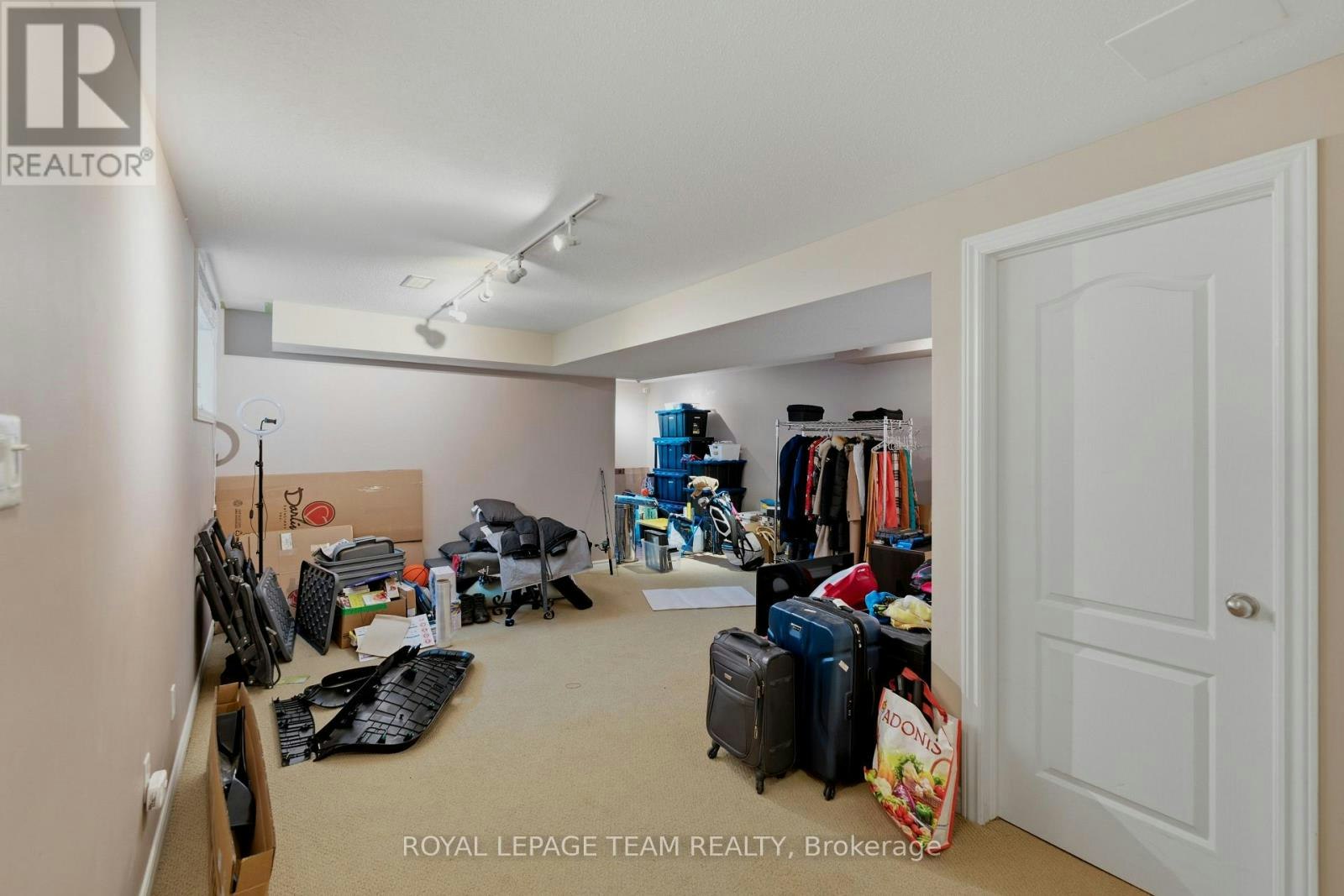 216 Horseshoe Crescent, Ottawa, ON, K2S 0B8 - 50