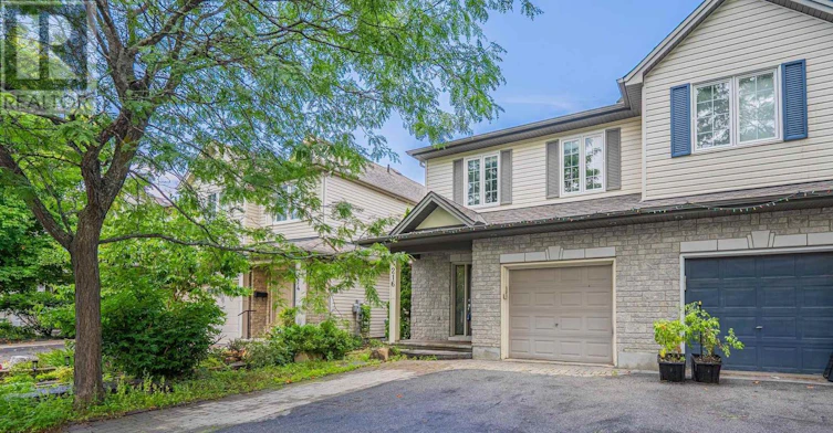 216 Horseshoe Crescent, Ottawa, ON, K2S 0B8 - 3