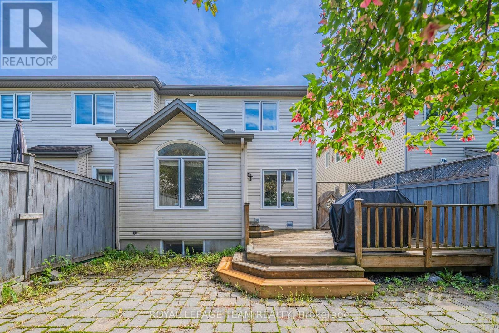 216 Horseshoe Crescent, Ottawa, ON, K2S 0B8 - 8