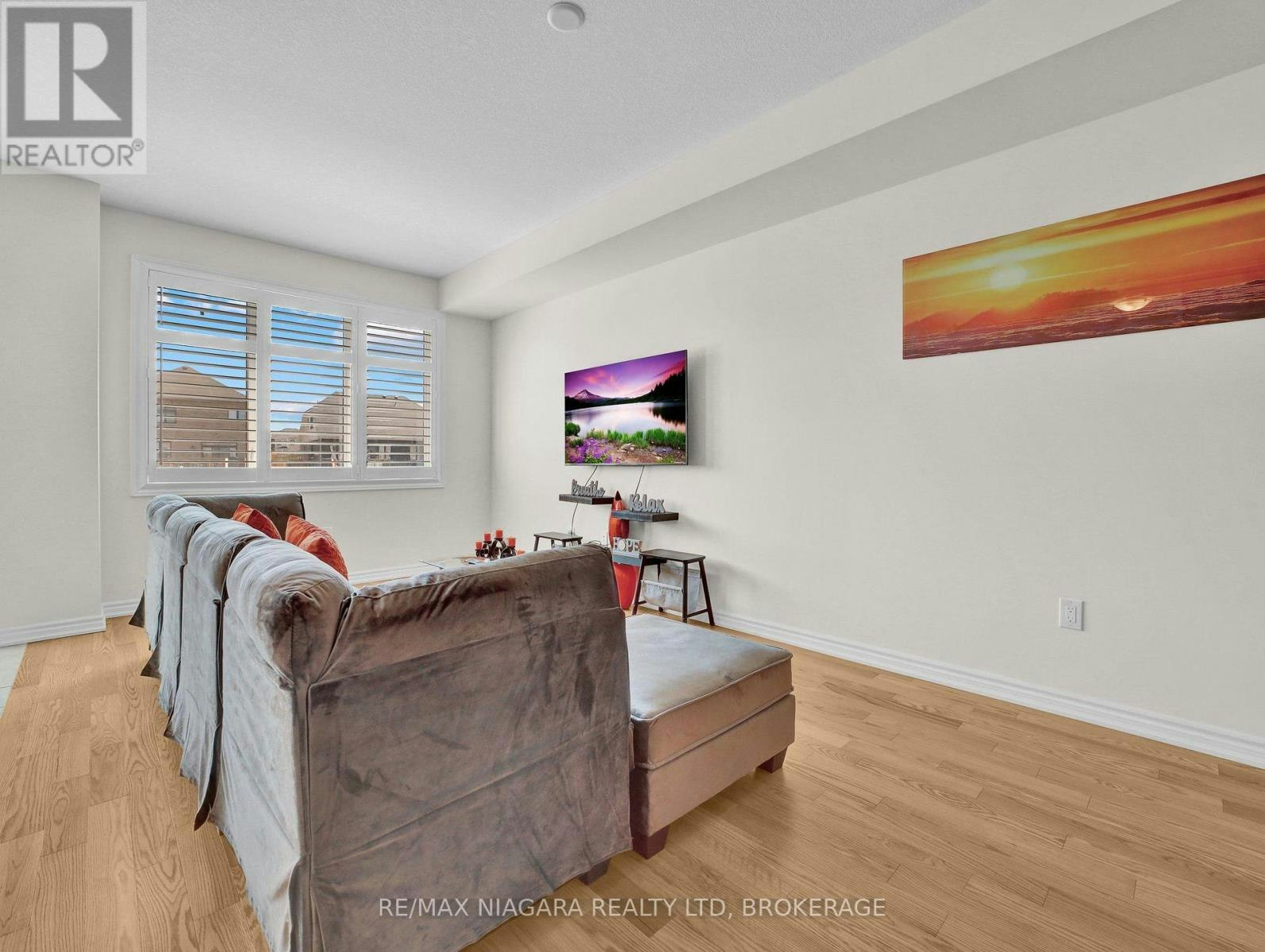 309 Vanilla Trail, Thorold, ON, L2E 6S4 - 8
