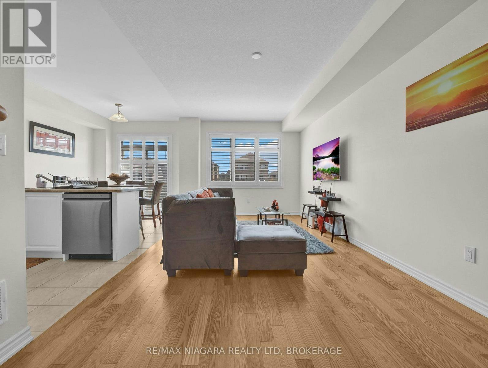 309 Vanilla Trail, Thorold, ON, L2E 6S4 - 9