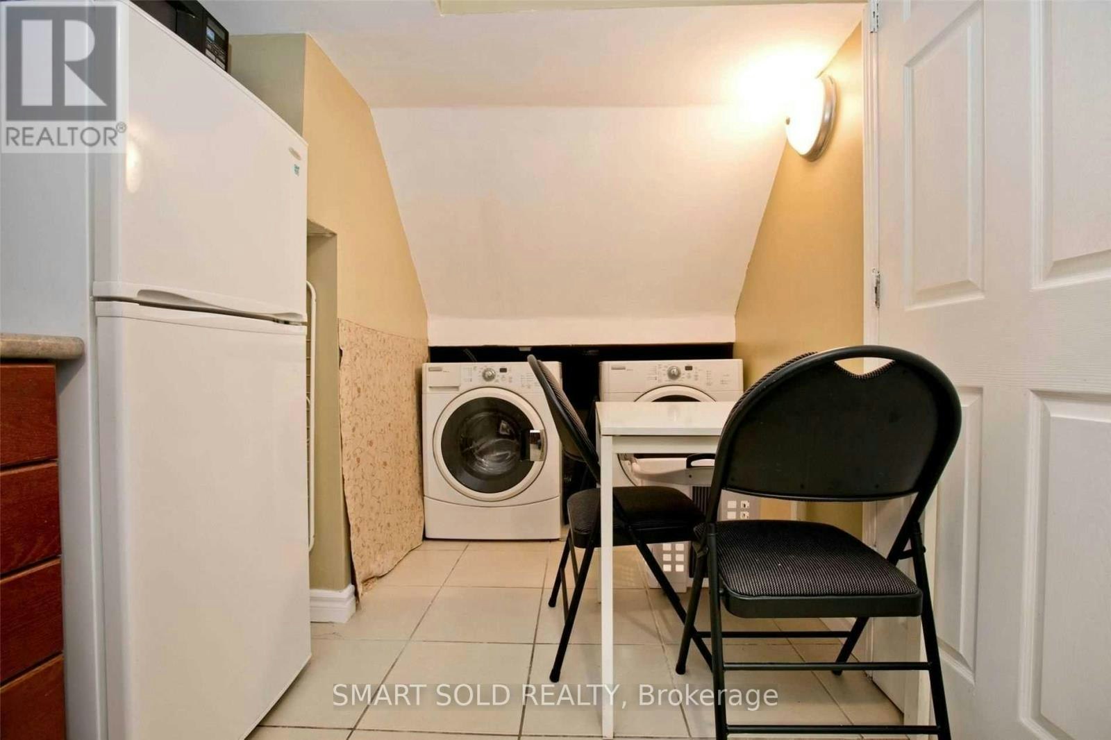 UPPER-40 Mintwood Drive, Toronto, ON, M2M 3A7 - 11