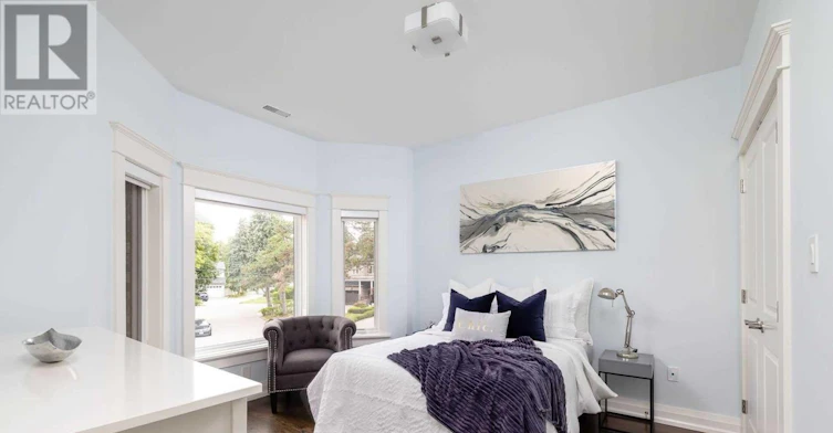 70 Parkview Hill Crescent, Toronto, ON, M4B 1R4 - 37