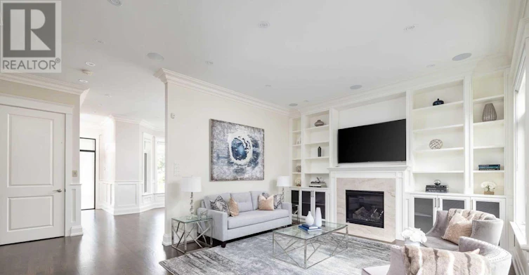 70 Parkview Hill Crescent, Toronto, ON, M4B 1R4 - 14