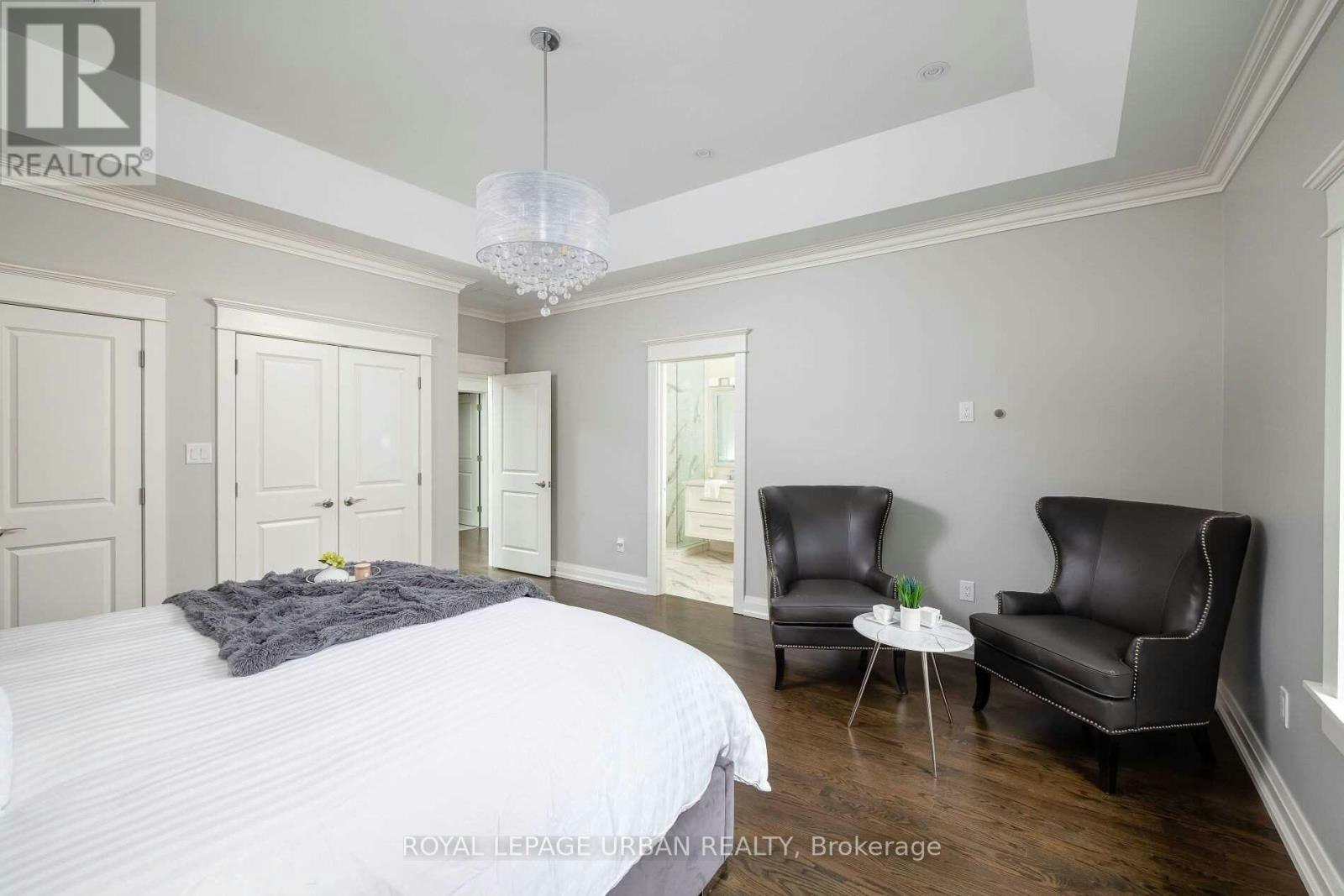 70 Parkview Hill Crescent, Toronto, ON, M4B 1R4 - 29
