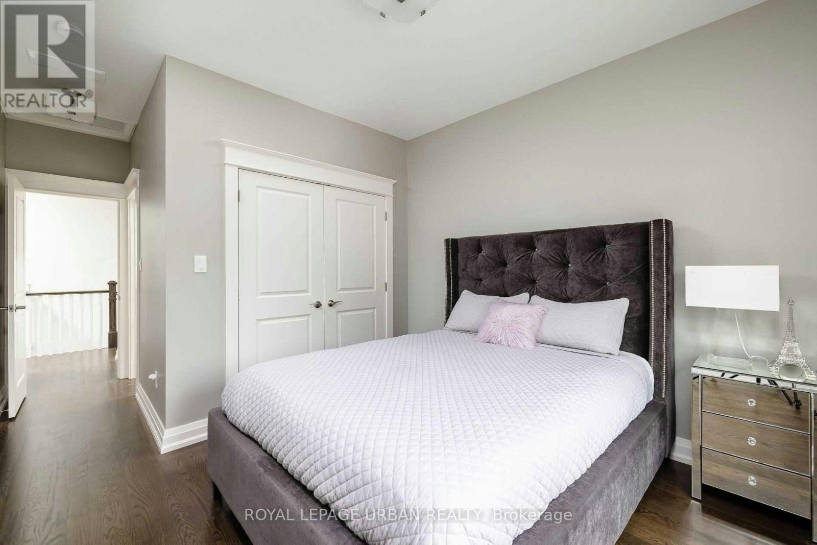70 Parkview Hill Crescent, Toronto, ON, M4B 1R4 - 34