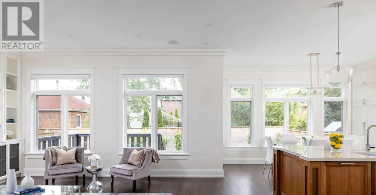70 Parkview Hill Crescent, Toronto, ON, M4B 1R4 - 12