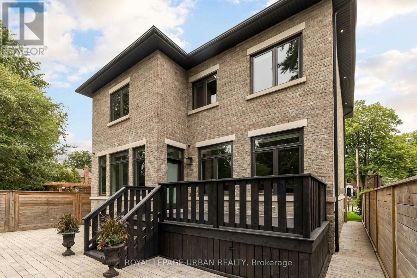 70 Parkview Hill Crescent, Toronto, ON, M4B 1R4 - 18