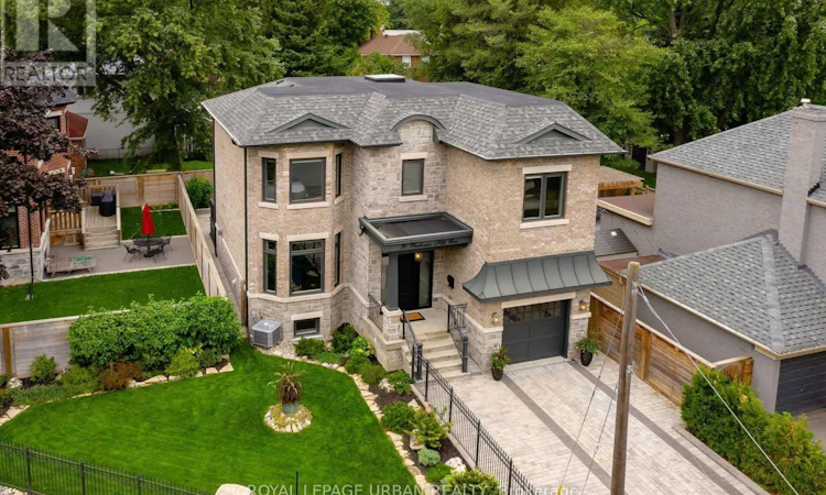 70 Parkview Hill Crescent