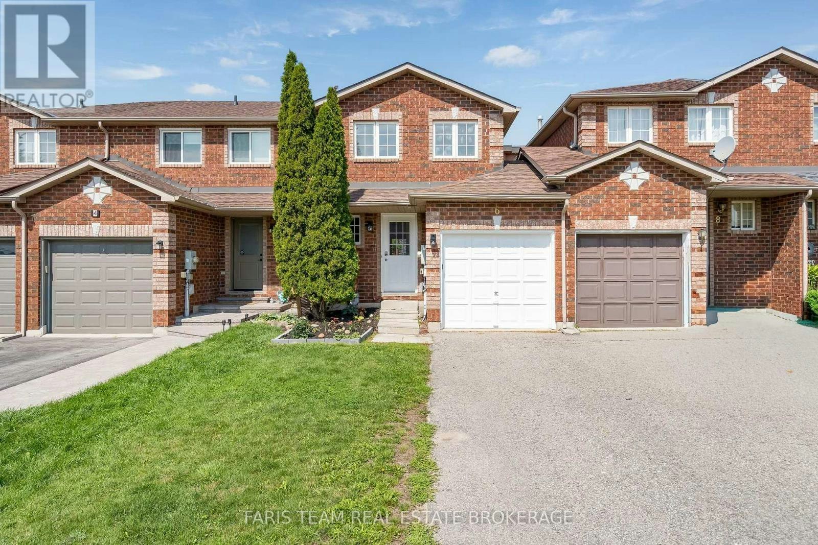 6 Raymond Crescent, Barrie, ON, L4N 0V4