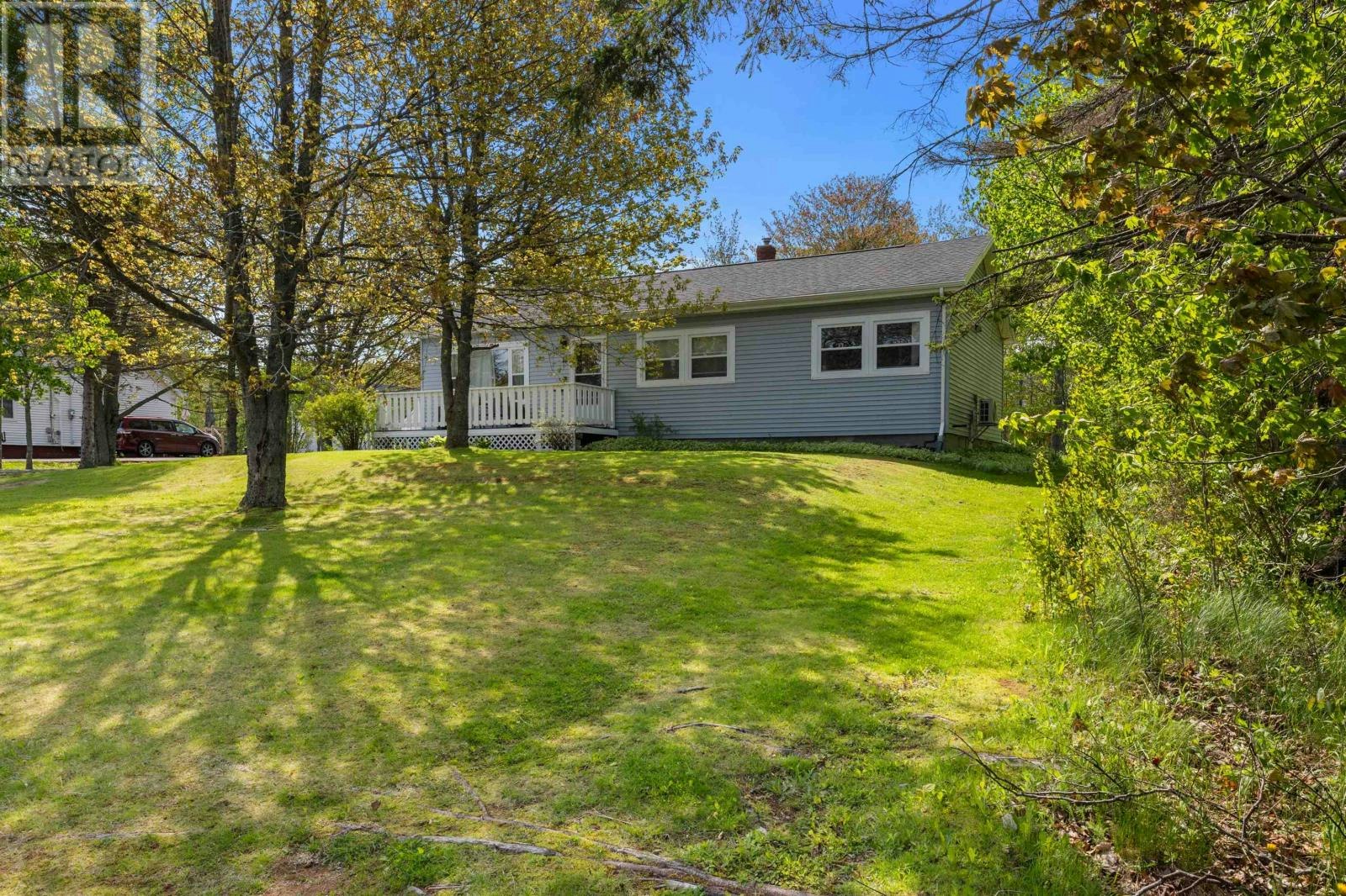 16 Oak Drive, Charlottetown, PE, C1A 6T5