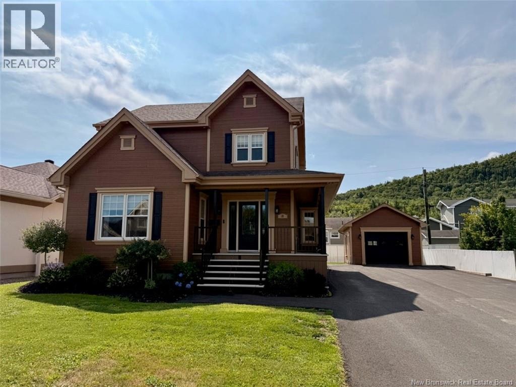 28 Brook Terrace, Campbellton, NB, E3N 3T3