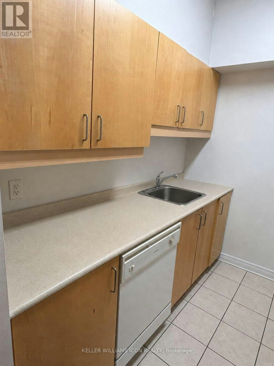105-429 Somerset Street W, Ottawa, ON, K2P 2P5 - 7