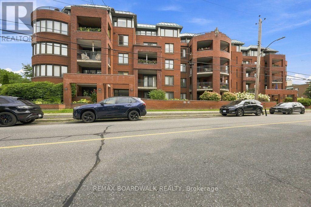 307-959 River Road NORTH, Ottawa, ON, K1K 3V3