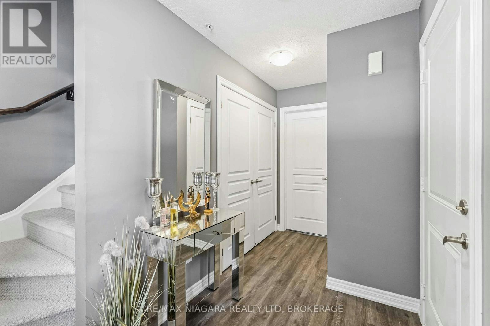 47 Scarlett Common, St. Catharines, ON, L2P 0C4 - 3