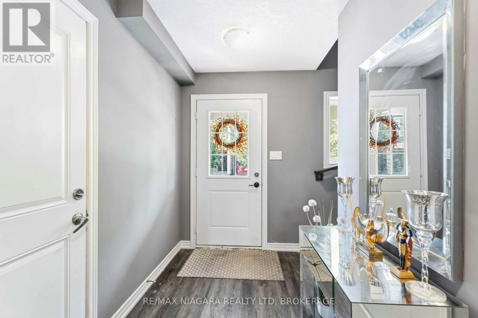 47 Scarlett Common, St. Catharines, ON, L2P 0C4 - 4