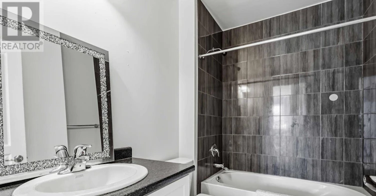 47 Scarlett Common, St. Catharines, ON, L2P 0C4 - 25