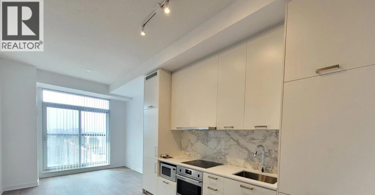 508-38 Honeycrisp Crescent, Vaughan, ON, L4K 0M8 - 2