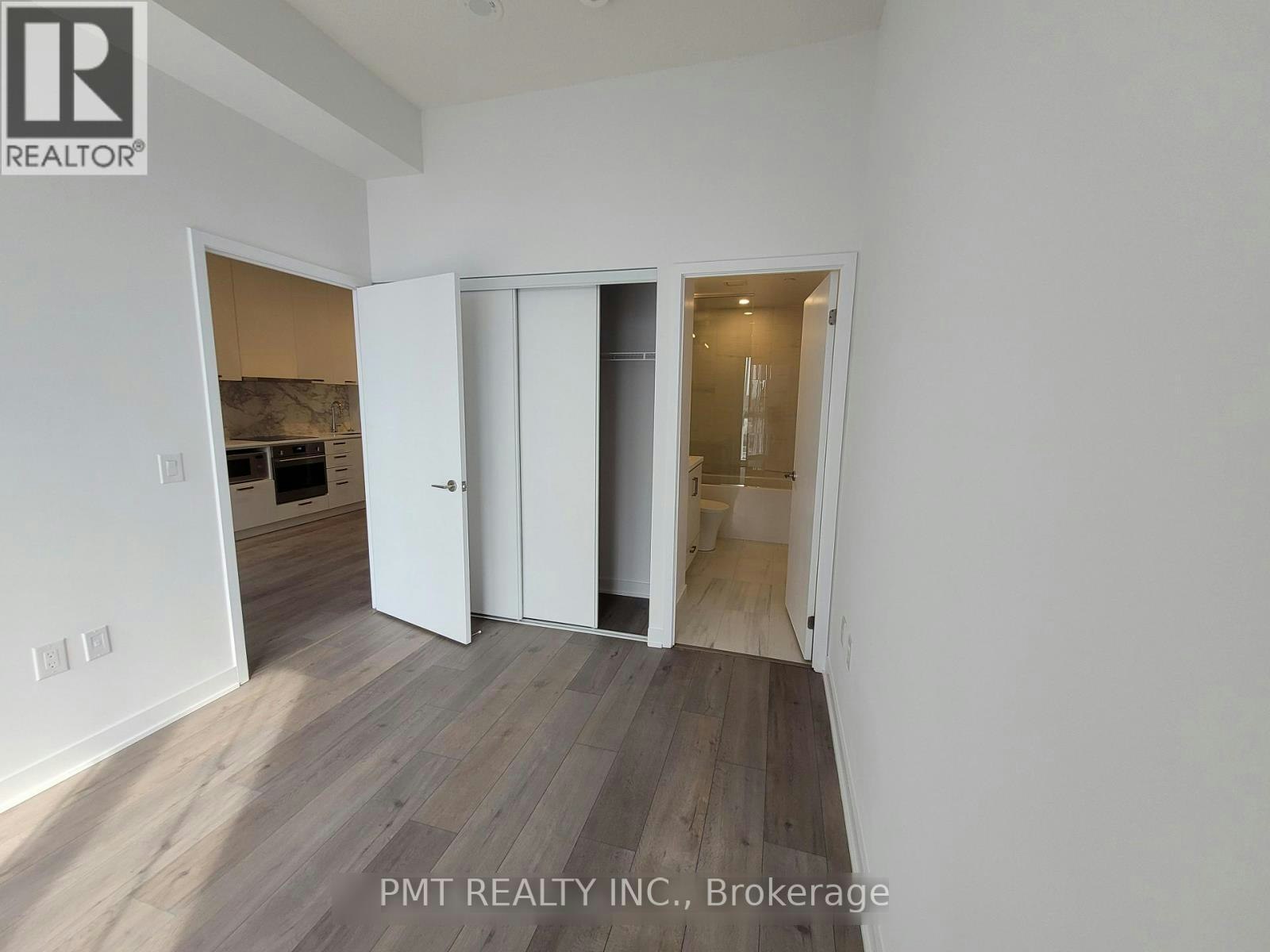 508-38 Honeycrisp Crescent, Vaughan, ON, L4K 0M8 - 7