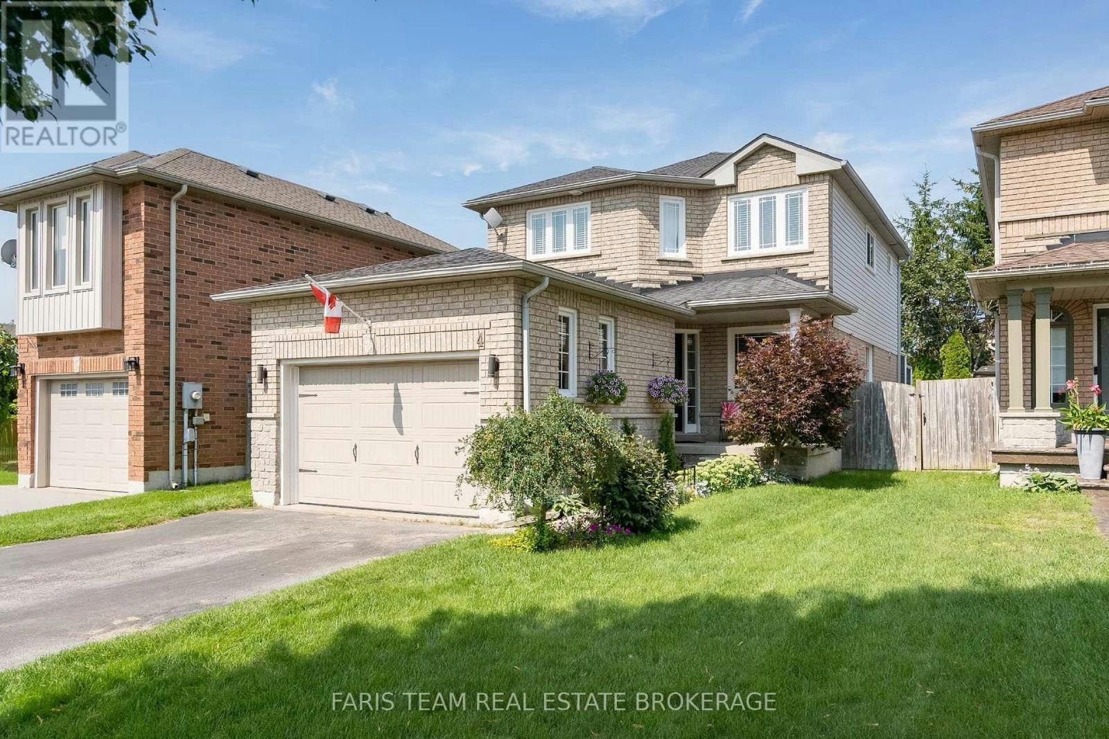4 Bluegrass Drive, Barrie, ON, L4N 9N6
