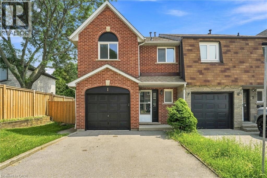 1 Perthshire Court, Hamilton, ON, L9B 2H1