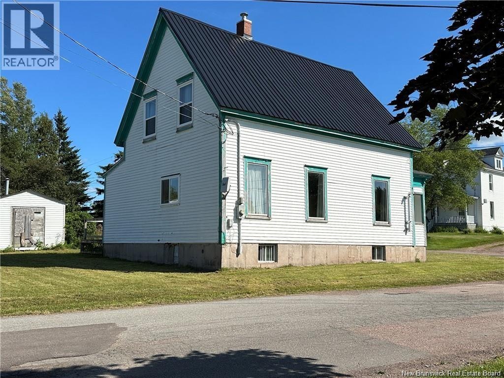 16 Fort Street, Port Elgin, NB, E4M 1L4