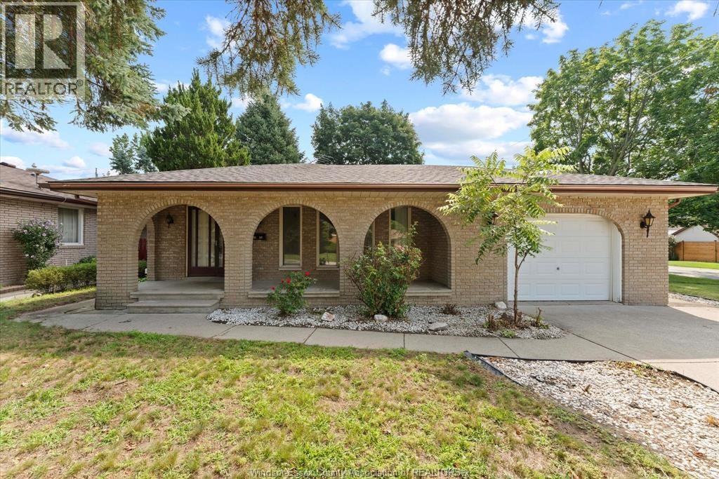 5860 Ninth Street, Lasalle, ON, N9H 1P2