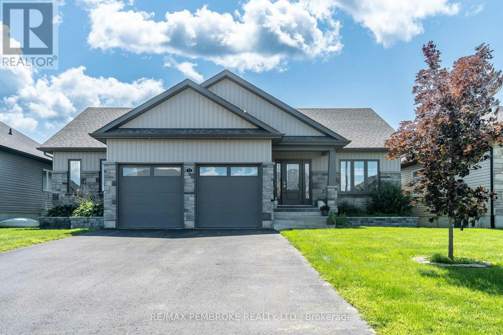 73 Noble Crescent, Petawawa, ON, K8H 0G1