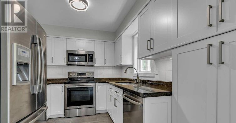146 College Circle, Ottawa, ON, K1K 4S1 - 14