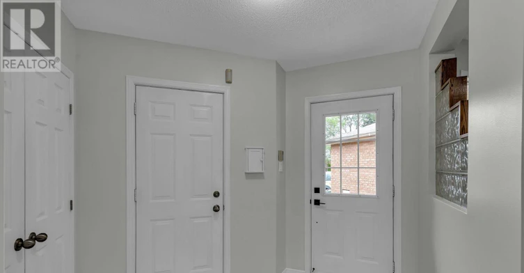 146 College Circle, Ottawa, ON, K1K 4S1 - 3