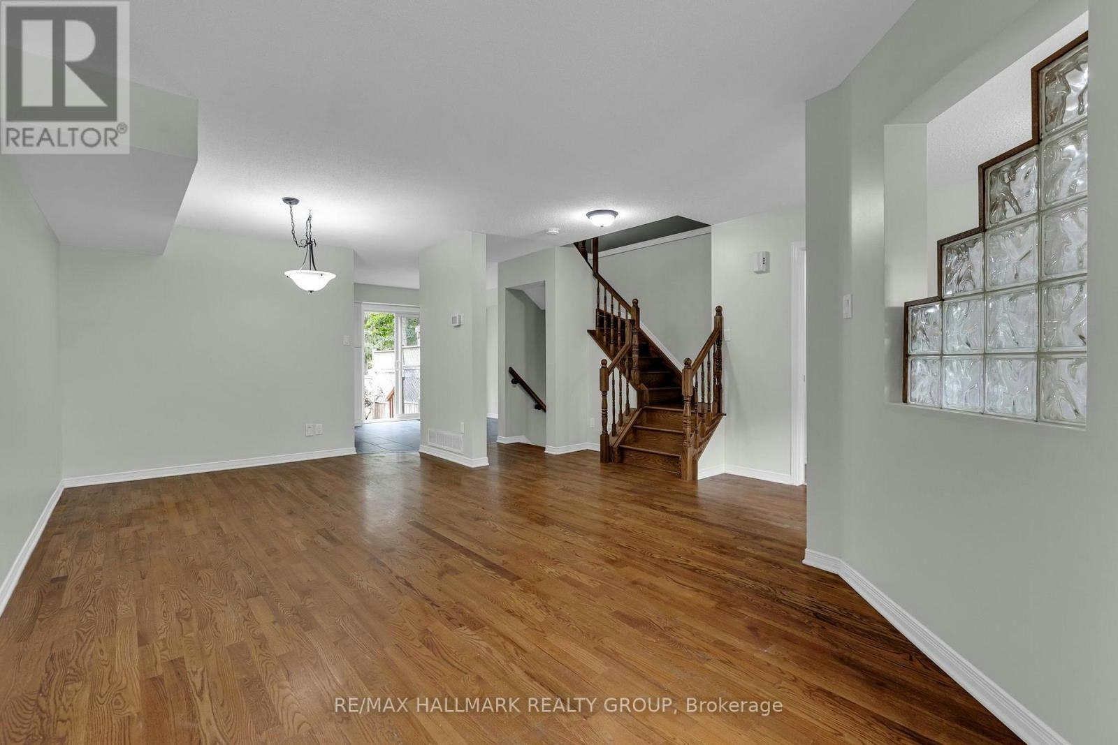 146 College Circle, Ottawa, ON, K1K 4S1 - 8