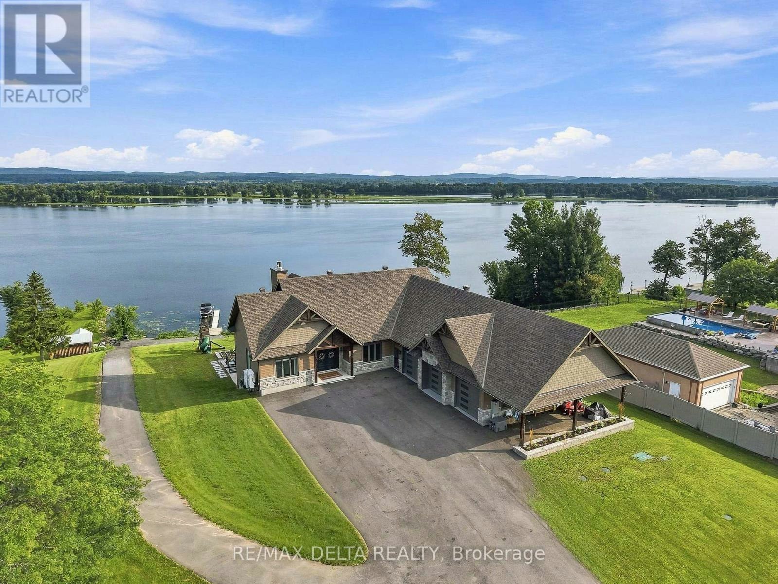 3815 Old 17 Highway Road, Clarence-Rockland, ON, K4K 1W2