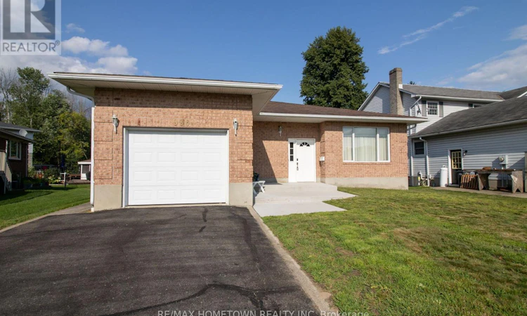 996 Massie Drive