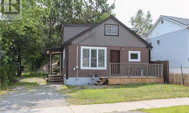 883 Howey Drive