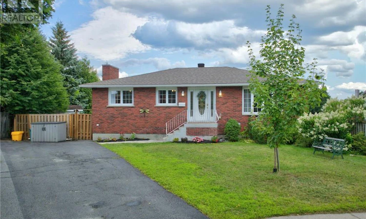 516 Camelot Drive