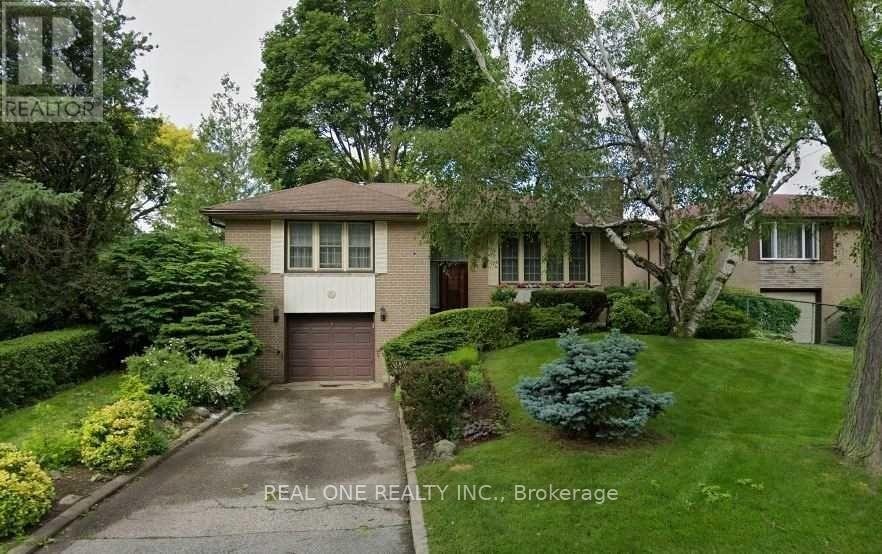 6 Fairhill Crescent, Toronto, ON, M3A 1N6