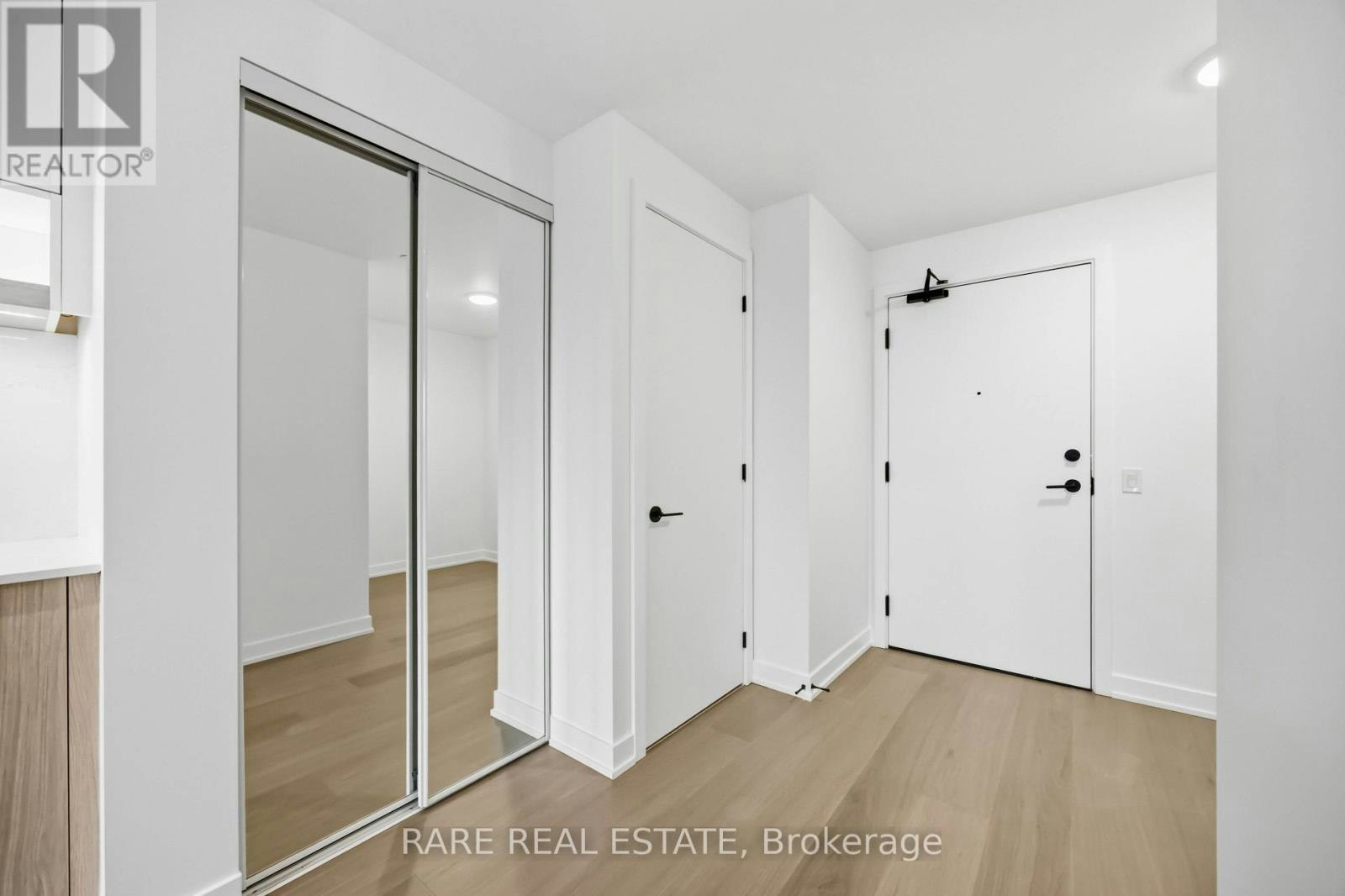 1007-91 Montclair Avenue, Toronto, ON, M5P 0B1 - 10