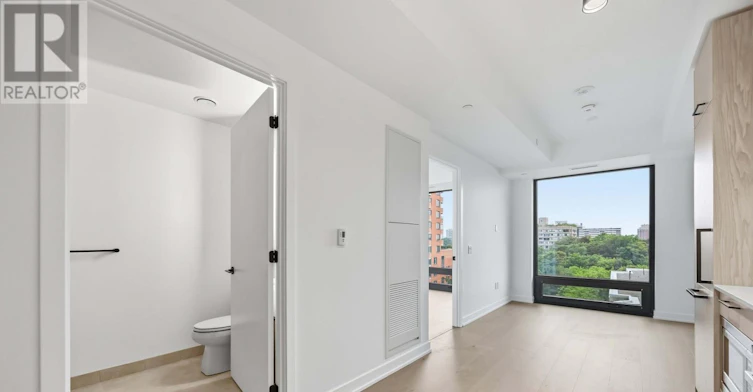 1007-91 Montclair Avenue, Toronto, ON, M5P 0B1 - 4