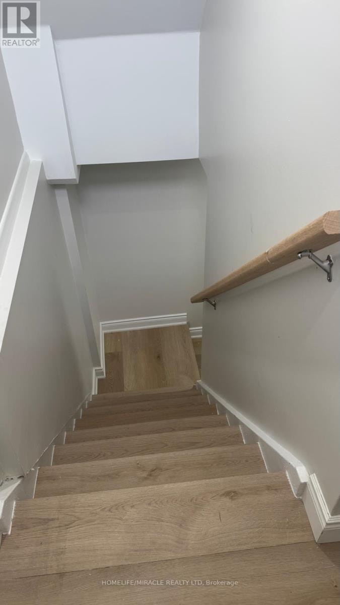 6 Kitson Drive, Toronto, ON, M1M 3C8 - 21