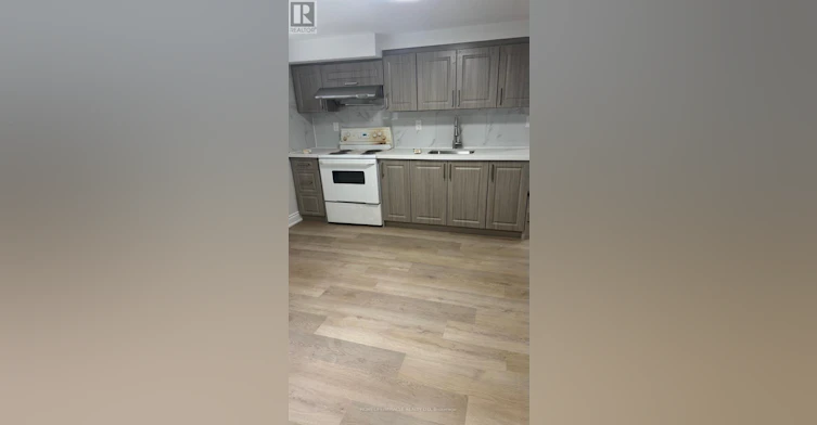 6 Kitson Drive, Toronto, ON, M1M 3C8