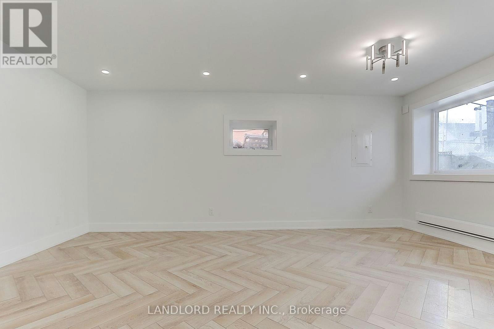 LOWER-71 Livingstone Avenue, Toronto, ON, M6E 2L7 - 22