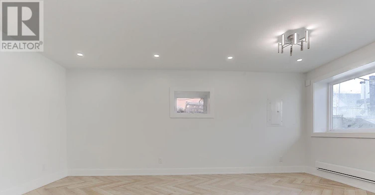 LOWER-71 Livingstone Avenue, Toronto, ON, M6E 2L7 - 22